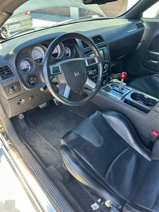 2009 Dodge Challenger 3rd Gen - Image 6 of 17