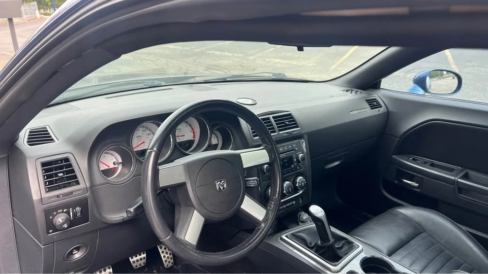 2009 Dodge Challenger 3rd Gen - Image 12 of 15