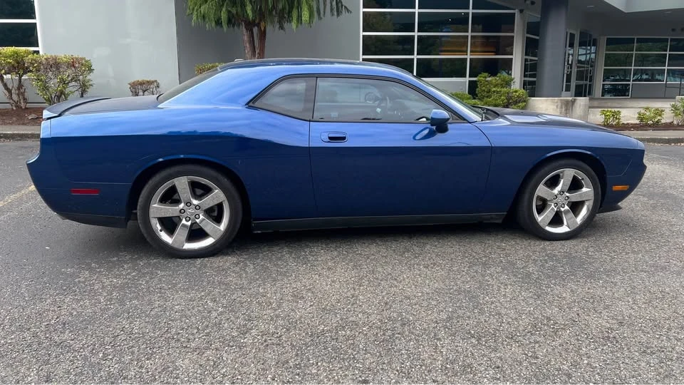 2009 Dodge Challenger 3rd Gen - Image 2 of 15