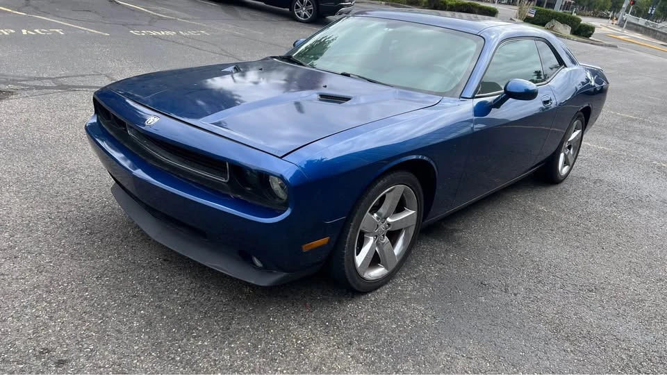 2009 Dodge Challenger 3rd Gen - Image 8 of 15