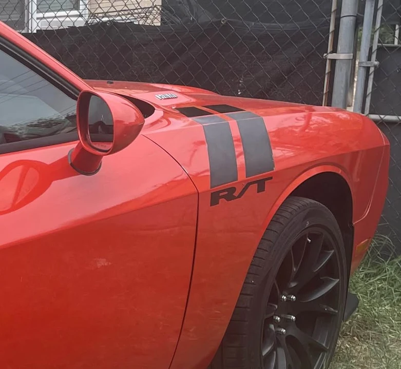 2009 Dodge Challenger 3rd Gen - Image 18 of 20