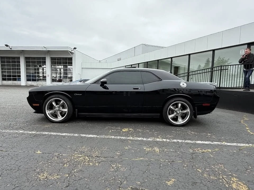 2009 Dodge Challenger 3rd Gen - Image 2 of 10