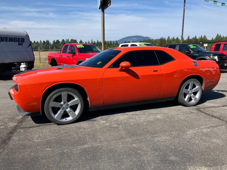 2009 Dodge Challenger 3rd Gen - Image 3 of 11