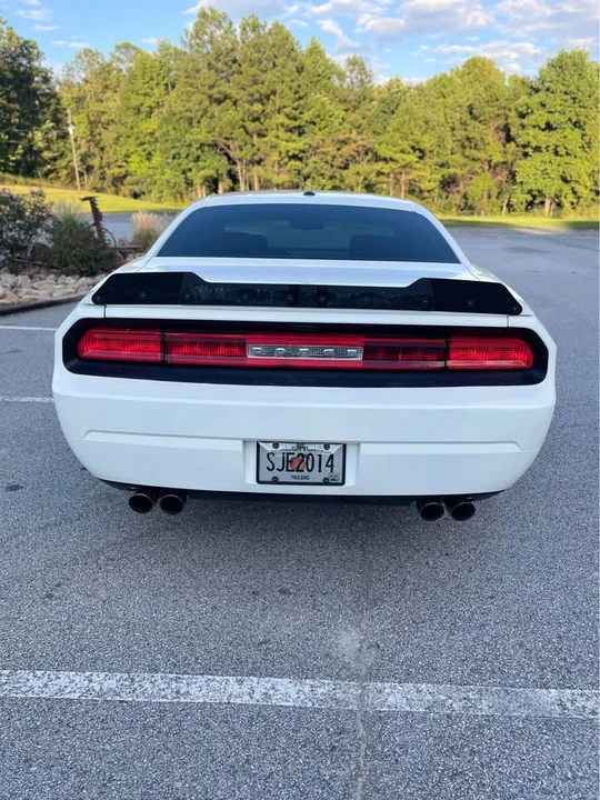 2009 Dodge Challenger SRT8 & 392 3rd Gen - Image 5 of 19