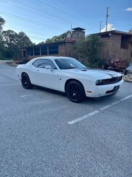 2009 Dodge Challenger R/T Scat Pack Coupe 2D