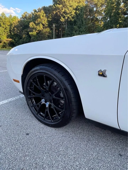 2009 Dodge Challenger SRT8 & 392 3rd Gen - Image 18 of 19