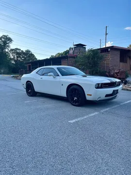 2009 Dodge Challenger R/T Scat Pack Coupe 2D