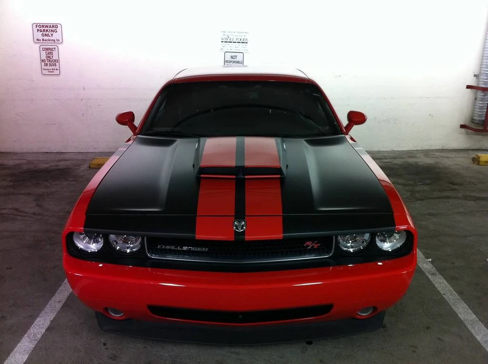 2009 Dodge Challenger 3rd Gen - Image 3 of 14
