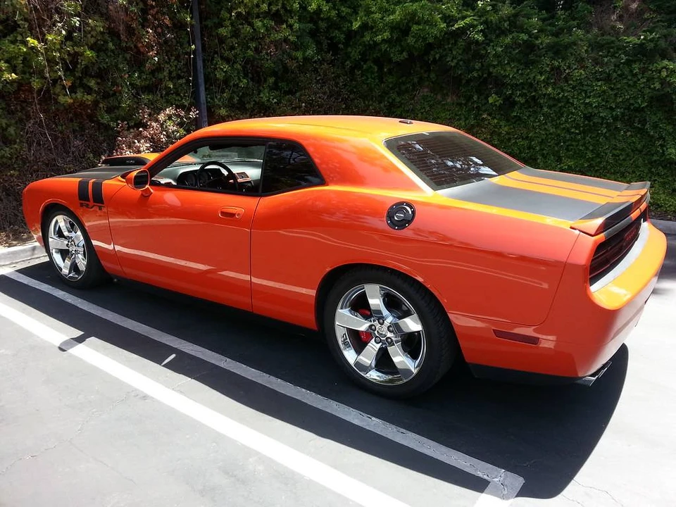 2009 Dodge Challenger 3rd Gen - Image 4 of 14