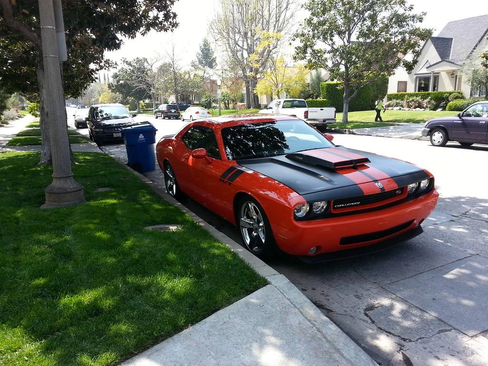 2009 Dodge Challenger 3rd Gen - Image 6 of 14