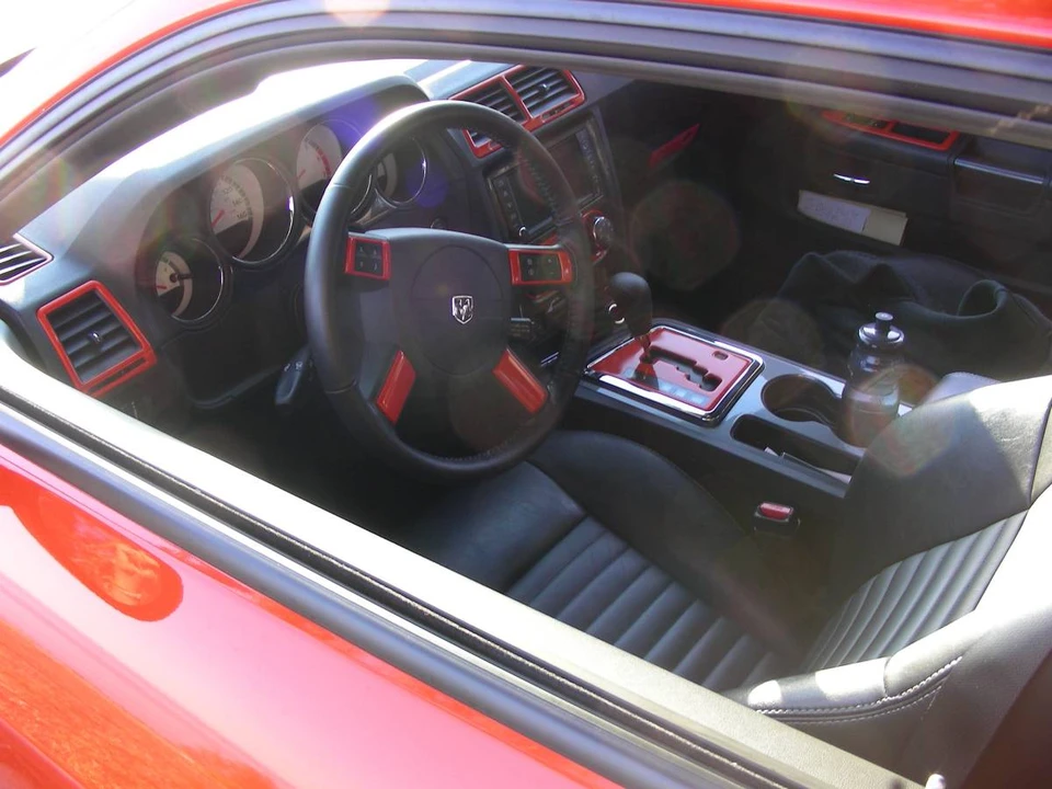 2009 Dodge Challenger 3rd Gen - Image 12 of 14
