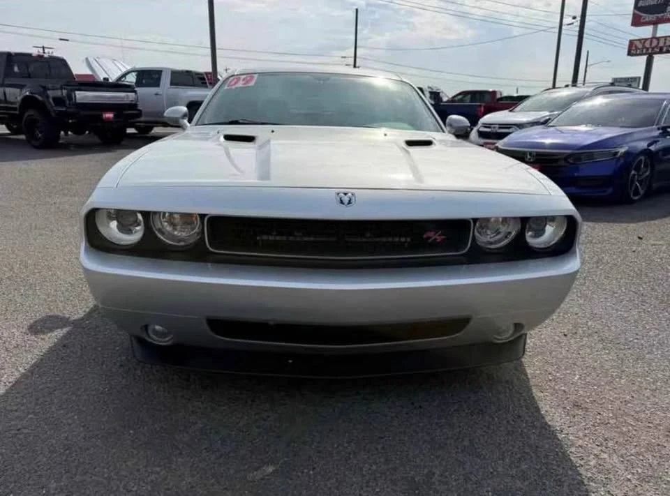2009 Dodge Challenger 3rd Gen - Image 4 of 9