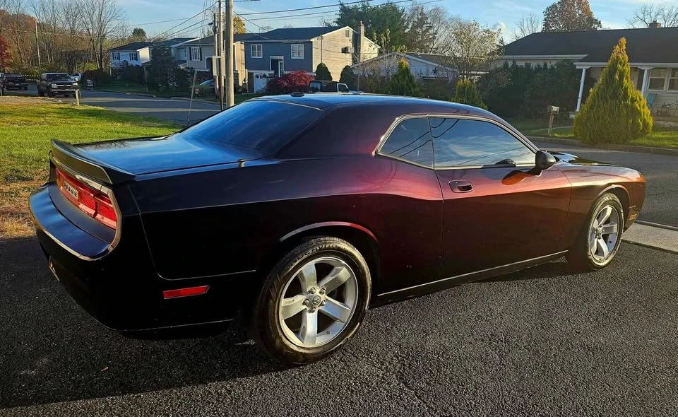 2009 Dodge Challenger 3rd Gen - Image 3 of 10