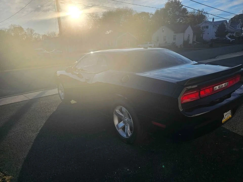 2009 Dodge Challenger 3rd Gen - Image 5 of 10