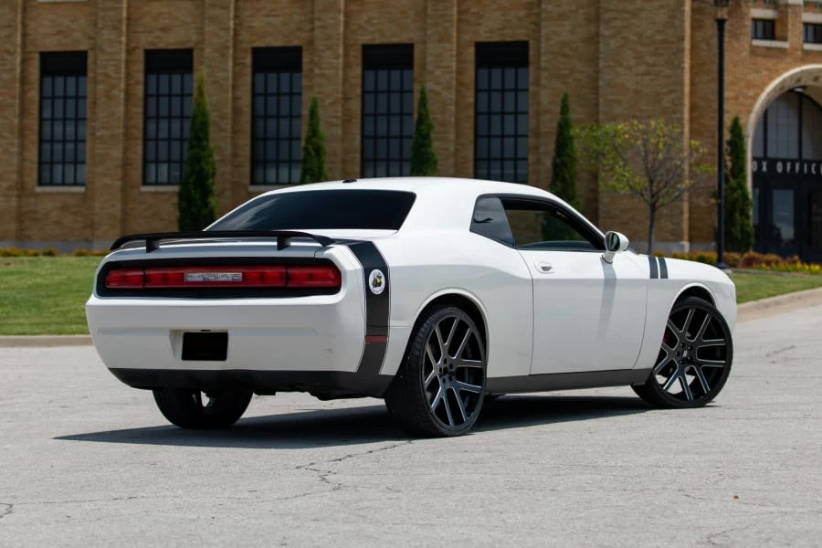 2009 Dodge Challenger 3rd Gen - Image 9 of 23