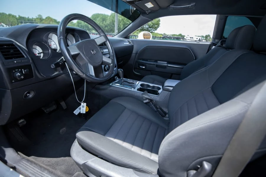 2009 Dodge Challenger 3rd Gen - Image 19 of 23