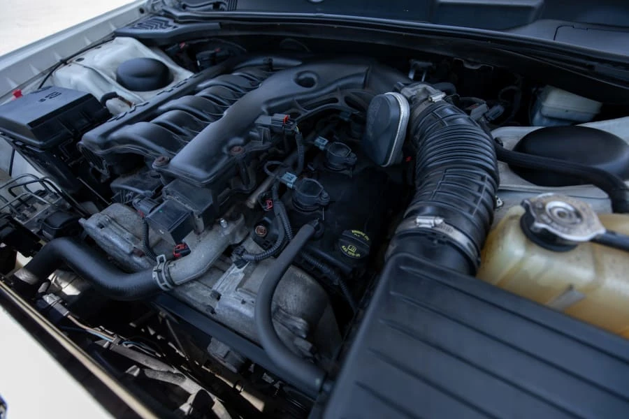 2009 Dodge Challenger 3rd Gen - Image 22 of 23
