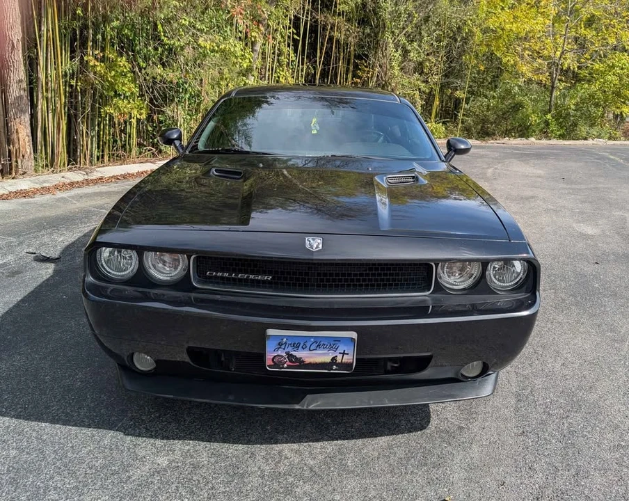 2009 Dodge Challenger 3rd Gen - Image 3 of 10