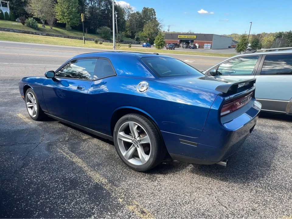 2009 Dodge Challenger 3rd Gen - Image 7 of 16