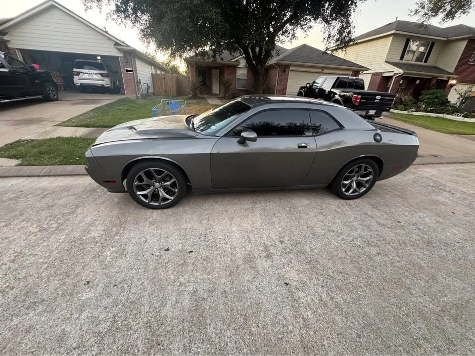 2009 Dodge Challenger 3rd Gen - Image 2 of 6