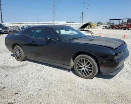 2009 Dodge Challenger SE Coupe 2D