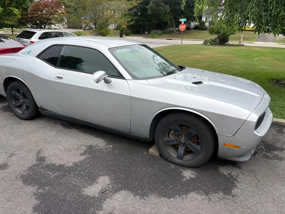 2009 Dodge Challenger 3rd Gen - Image 3 of 4