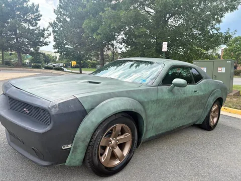 2009 Dodge Challenger SE Coupe 2D