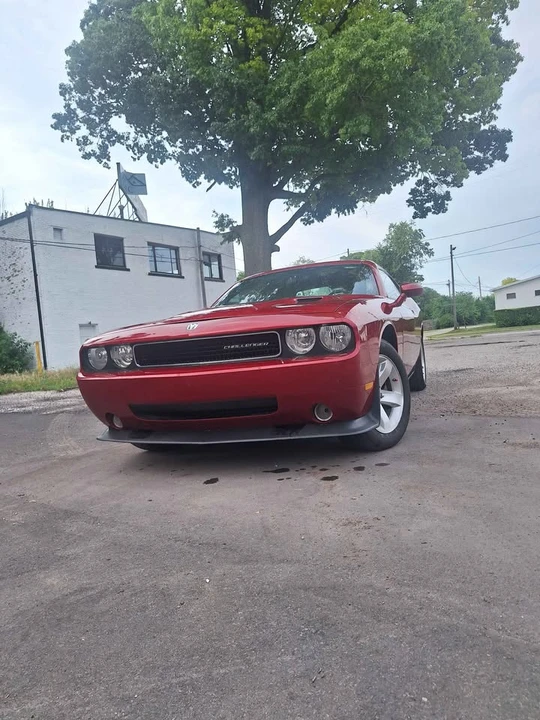 2009 Dodge Challenger 3rd Gen - Image 2 of 9