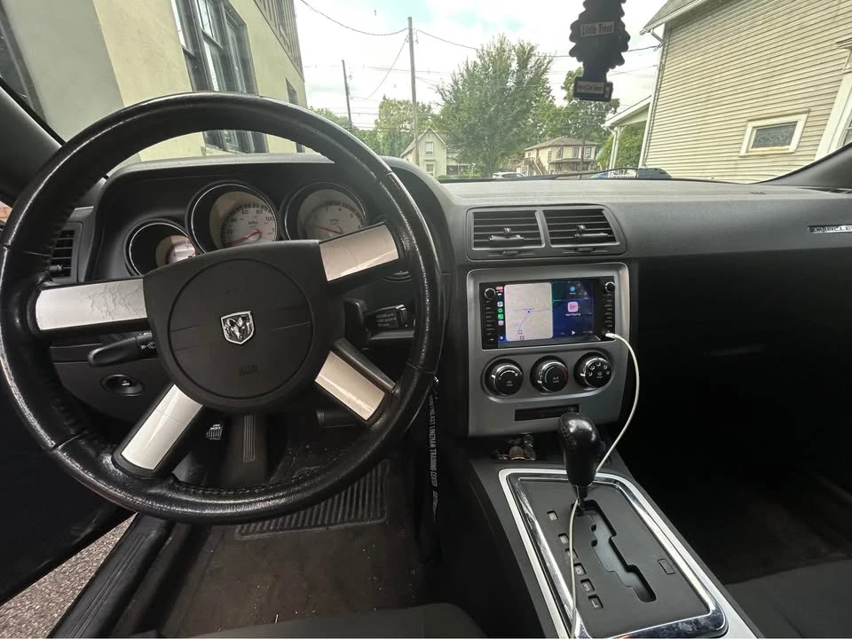 2009 Dodge Challenger 3rd Gen - Image 3 of 4
