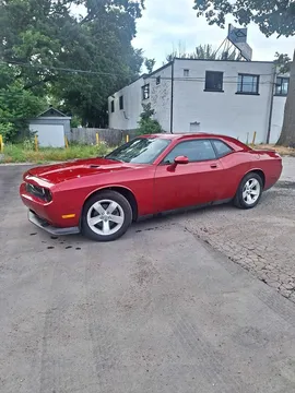 2009 Dodge Challenger SE Coupe 2D