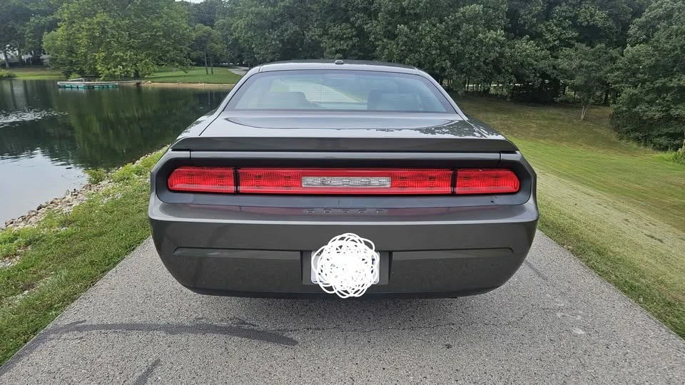 2009 Dodge Challenger 3rd Gen - Image 6 of 17