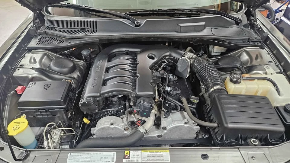 2009 Dodge Challenger 3rd Gen - Image 17 of 17