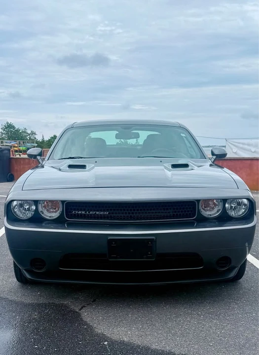2009 Dodge Challenger 3rd Gen - Image 2 of 11