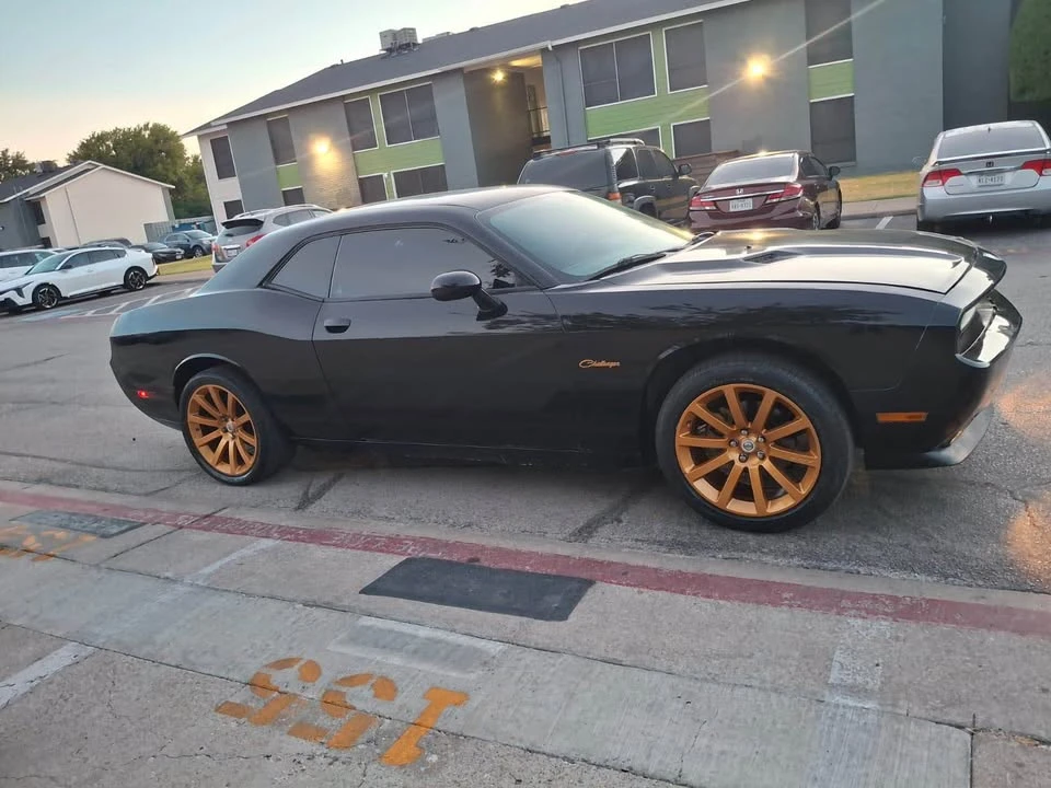 2009 Dodge Challenger 3rd Gen - Image 4 of 9