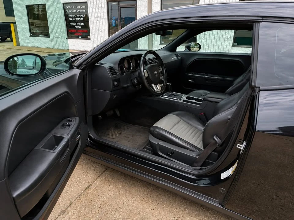 2009 Dodge Challenger 3rd Gen - Image 6 of 10