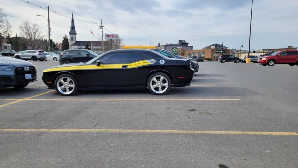2009 Dodge Challenger 3rd Gen - Image 10 of 13