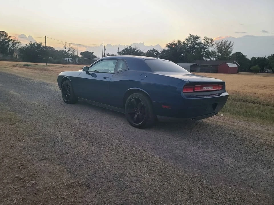 2009 Dodge Challenger 3rd Gen - Image 3 of 14