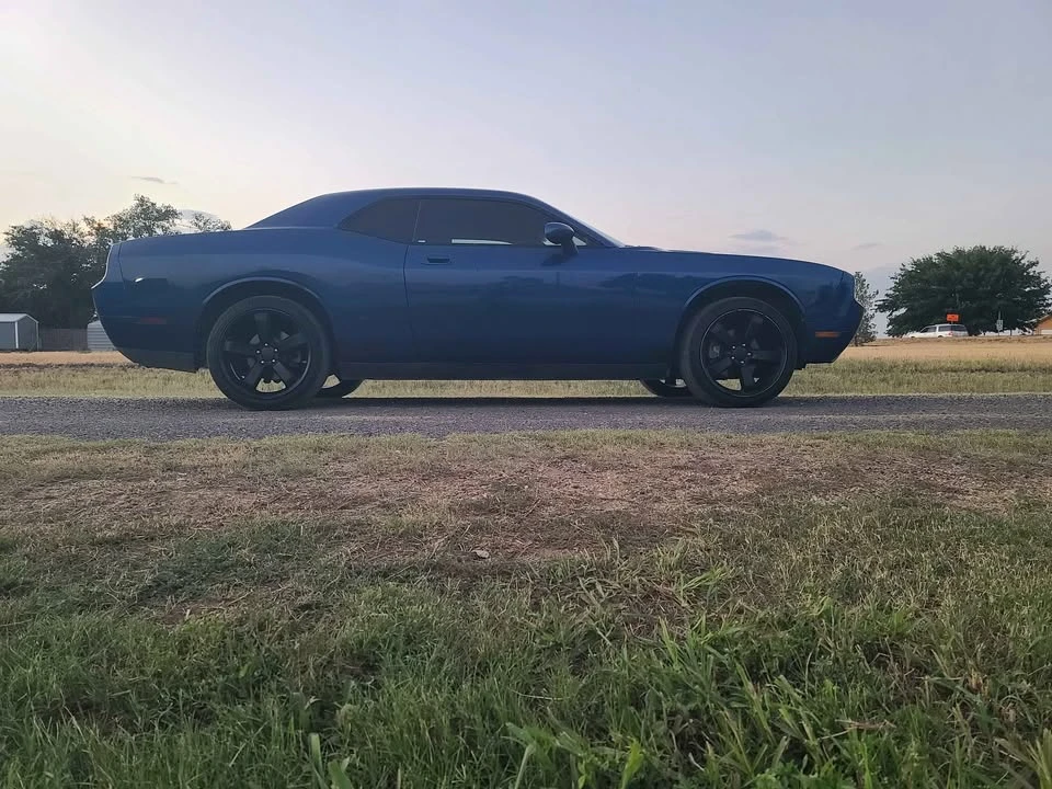 2009 Dodge Challenger 3rd Gen - Image 10 of 14