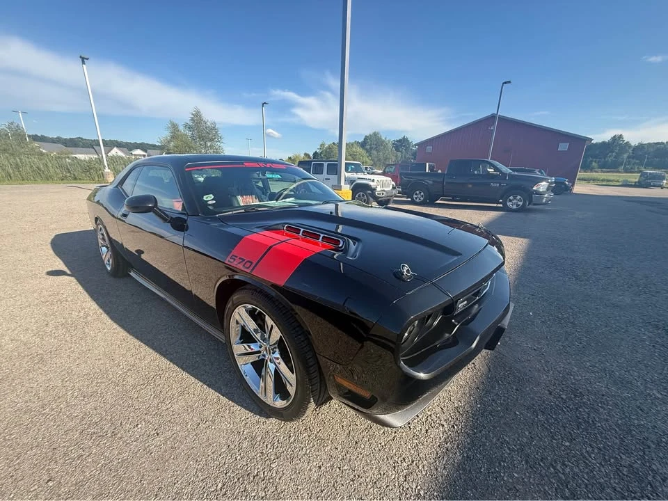 2009 Dodge Challenger 3rd Gen - Image 2 of 8