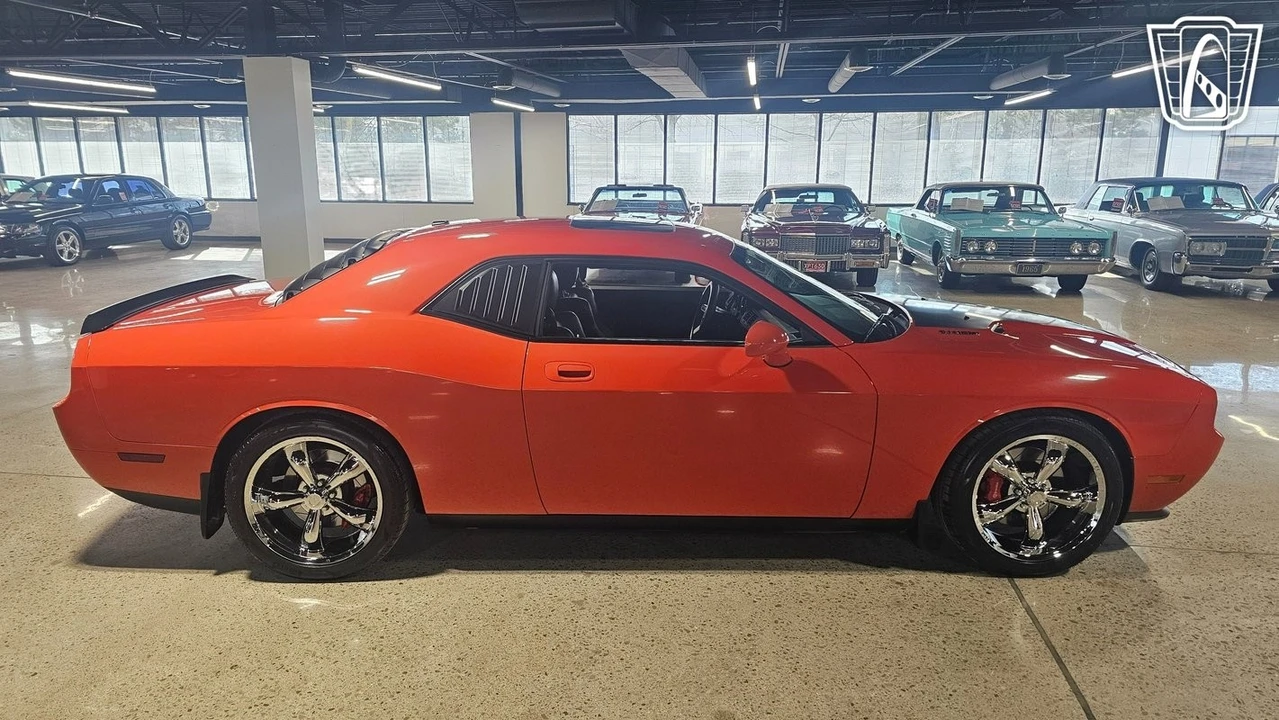 2009 Dodge Challenger SRT8 & 392 3rd Gen - Image 14 of 21