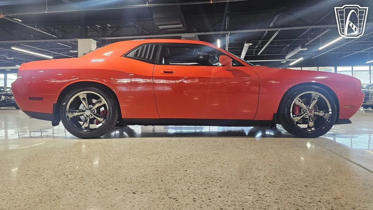 2009 Dodge Challenger SRT8 & 392 3rd Gen - Image 15 of 21
