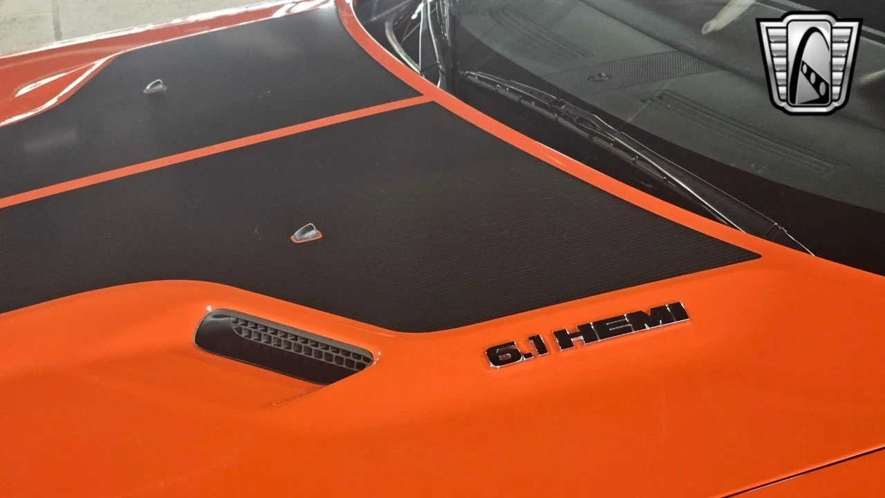 2009 Dodge Challenger SRT8 & 392 3rd Gen - Image 11 of 12