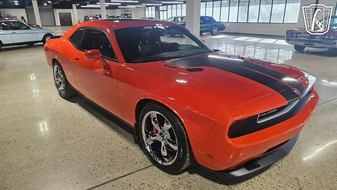 2009 Dodge Challenger SRT8 & 392 3rd Gen - Image 16 of 21