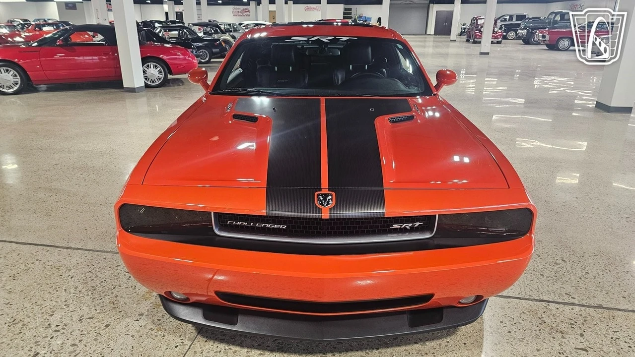 2009 Dodge Challenger SRT8 & 392 3rd Gen - Image 18 of 21