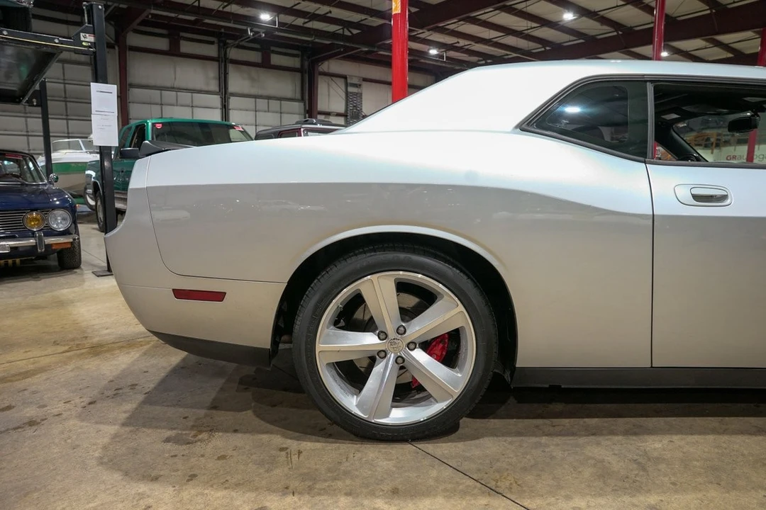 2009 Dodge Challenger SRT8 & 392 3rd Gen - Image 9 of 31