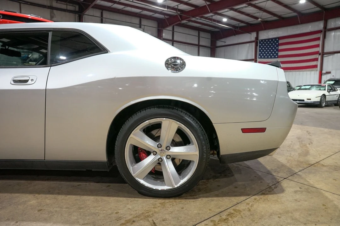 2009 Dodge Challenger SRT8 & 392 3rd Gen - Image 5 of 31