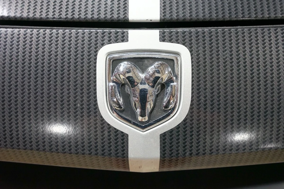 2009 Dodge Challenger SRT8 & 392 3rd Gen - Image 21 of 31