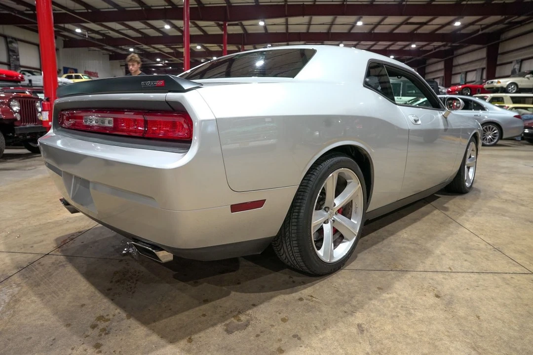 2009 Dodge Challenger SRT8 & 392 3rd Gen - Image 8 of 31