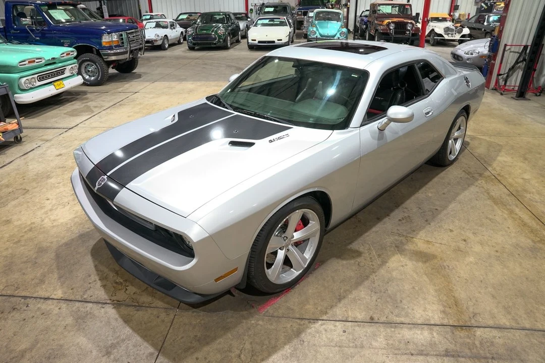 2009 Dodge Challenger SRT8 & 392 3rd Gen - Image 15 of 31