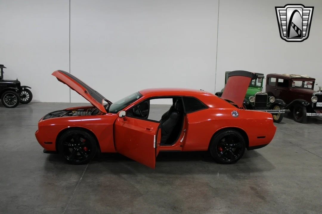 2009 Dodge Challenger SRT8 & 392 3rd Gen - Image 9 of 12